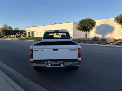 2004 Toyota Tacoma PreRunner V6 Double Cab  With New Timing Belt & Water Pump - Photo 5 - Irvine, CA 92614