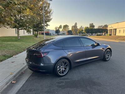 2021 Tesla Model 3 Standard Range Plus  Included $4000 IRS Tax Credit With Navigation, Back Up Camera And Leather - Photo 4 - Irvine, CA 92614