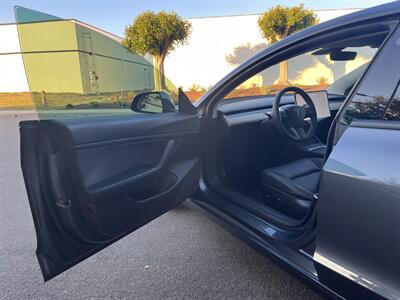 2021 Tesla Model 3 Standard Range Plus  Included $4000 IRS Tax Credit With Navigation, Back Up Camera And Leather - Photo 15 - Irvine, CA 92614