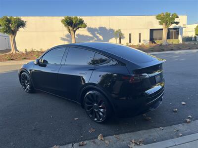 2021 Tesla Model Y Performance  Included $4000 IRS Tax Credit With Navigation, Back Up Camera And Leather - Photo 10 - Irvine, CA 92614