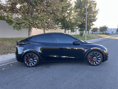 2021 Tesla Model Y Performance  Included $4000 IRS Tax Credit With Navigation, Back Up Camera And Leather - Photo 2 - Irvine, CA 92614