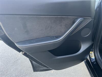 2021 Tesla Model Y Performance  Included $4000 IRS Tax Credit With Navigation, Back Up Camera And Leather - Photo 27 - Irvine, CA 92614