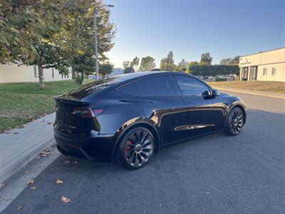 2021 Tesla Model Y Performance  Included $4000 IRS Tax Credit With Navigation, Back Up Camera And Leather - Photo 4 - Irvine, CA 92614