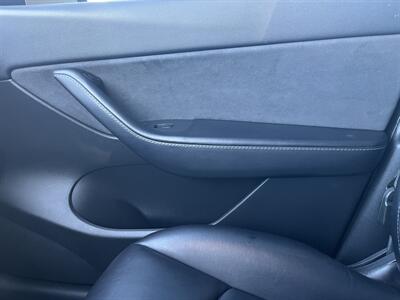 2021 Tesla Model Y Performance  Included $4000 IRS Tax Credit With Navigation, Back Up Camera And Leather - Photo 25 - Irvine, CA 92614