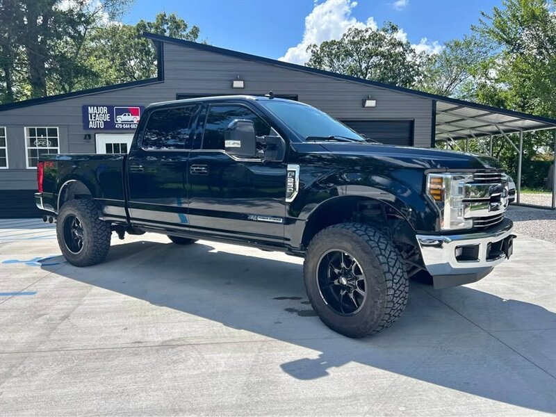2019 Ford F-250 Super Duty Lariat - Photo 1 - Siloam Springs, AR 72761
