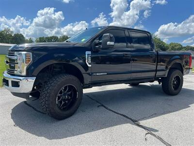2019 Ford F-250 Super Duty Lariat   - Photo 2 - Siloam Springs, AR 72761