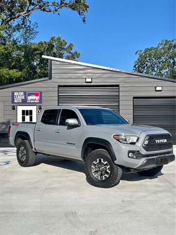 2018 Toyota Tacoma SR V6  
