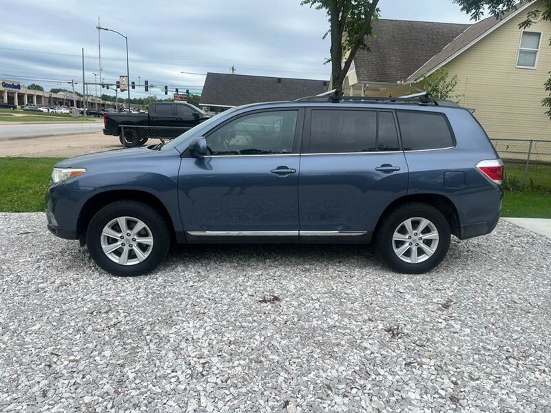 2012 Toyota Highlander SE - Photo 1 - Siloam Springs, AR 72761