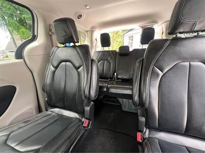 2020 Chrysler Voyager LXi   - Photo 9 - Siloam Springs, AR 72761