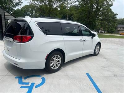 2020 Chrysler Voyager LXi   - Photo 5 - Siloam Springs, AR 72761