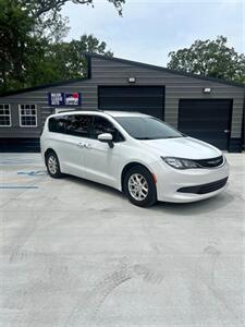 2020 Chrysler Voyager LXi   - Photo 1 - Siloam Springs, AR 72761