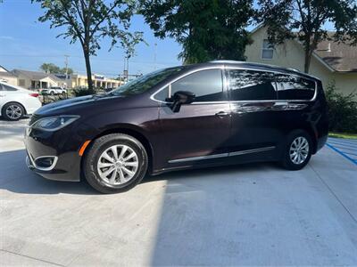 2018 Chrysler Pacifica Touring L   - Photo 4 - Siloam Springs, AR 72761