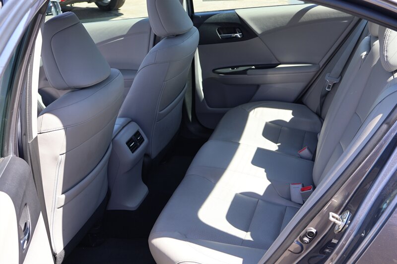 2017 Honda Accord EX-L - Photo 14 - Arleta, CA 91331