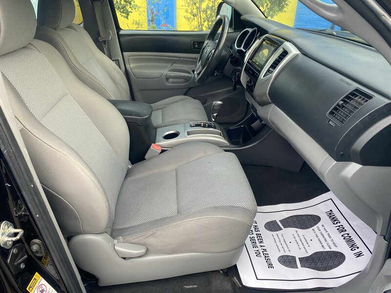 2015 Toyota Tacoma PreRunner V6 - Photo 8 - Arleta, CA 91331