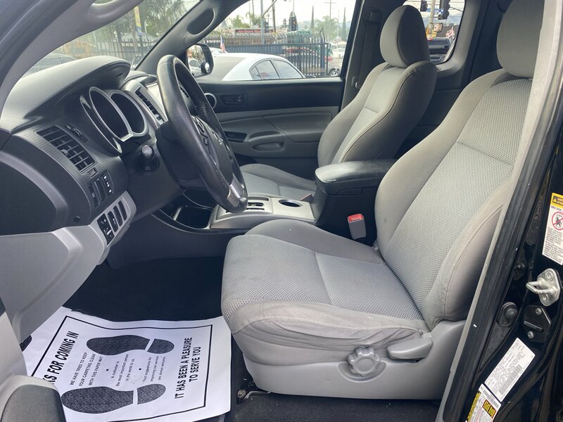 2015 Toyota Tacoma PreRunner V6 - Photo 5 - Arleta, CA 91331