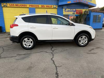 2014 Toyota RAV4 LE   - Photo 6 - Arleta, CA 91331