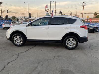 2014 Toyota RAV4 LE   - Photo 2 - Arleta, CA 91331