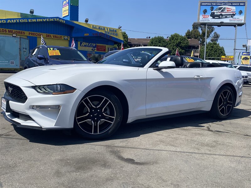 2020 Ford Mustang EcoBoost Premium  