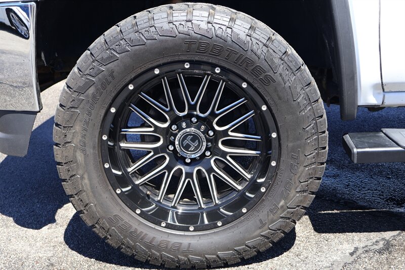 2017 GMC Sierra 1500 Z71 - Photo 16 - Arleta, CA 91331