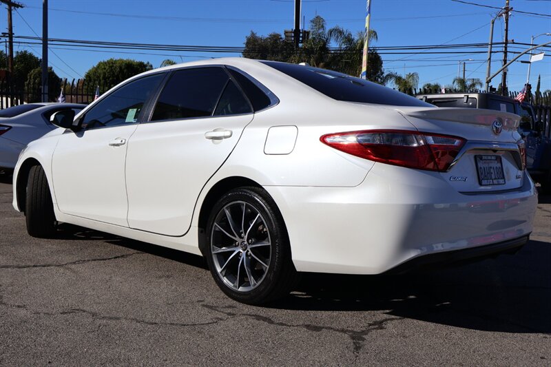 2017 Toyota Camry XSE - Photo 4 - Arleta, CA 91331