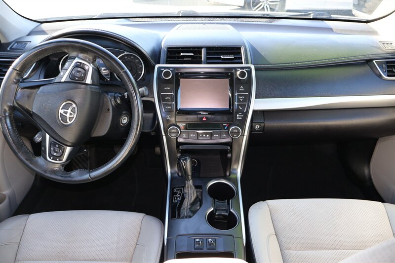 2017 Toyota Camry XSE - Photo 8 - Arleta, CA 91331