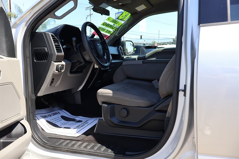 2018 Ford F-150 XLT - Photo 11 - Arleta, CA 91331