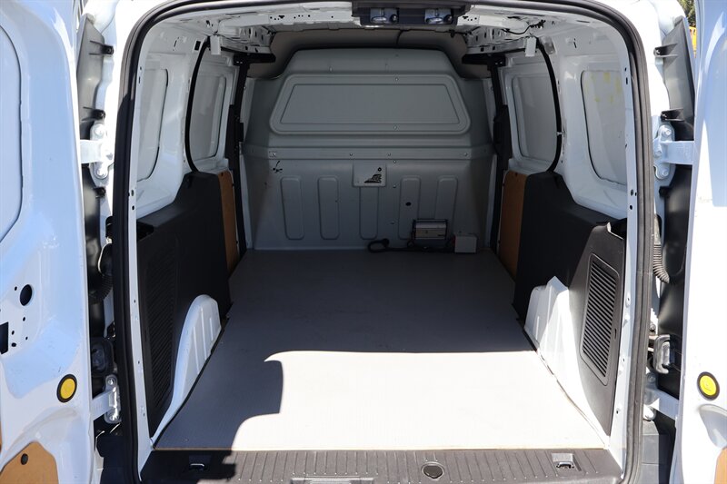 2015 Ford Transit Connect XL - Photo 12 - Arleta, CA 91331
