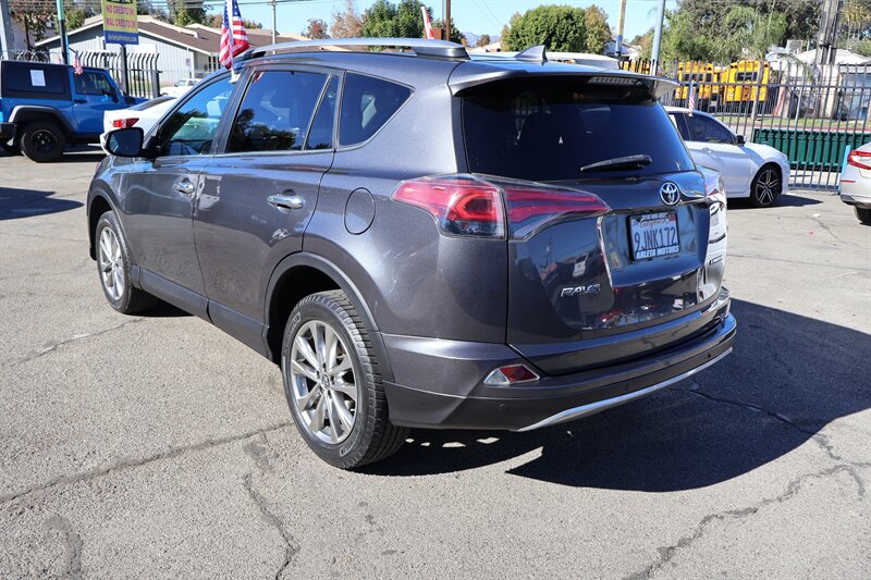 2018 Toyota RAV4 Limited - Photo 3 - Arleta, CA 91331