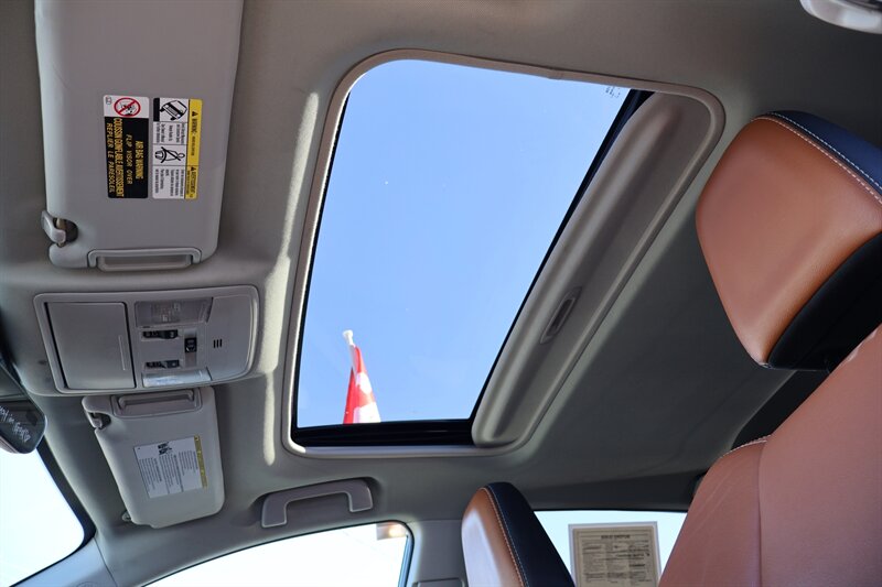 2018 Toyota RAV4 Limited - Photo 10 - Arleta, CA 91331