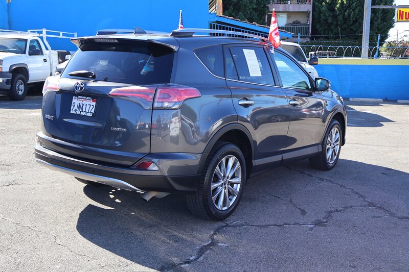 2018 Toyota RAV4 Limited - Photo 5 - Arleta, CA 91331