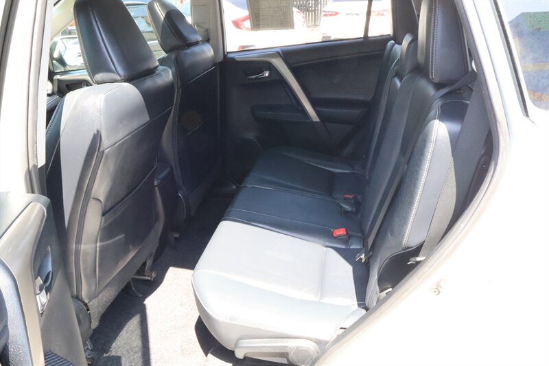 2014 Toyota RAV4 Limited - Photo 15 - Arleta, CA 91331