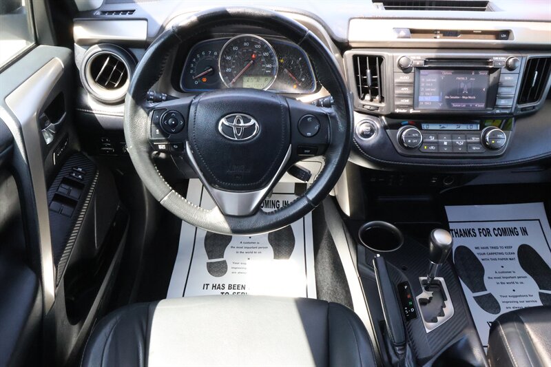 2014 Toyota RAV4 Limited - Photo 10 - Arleta, CA 91331