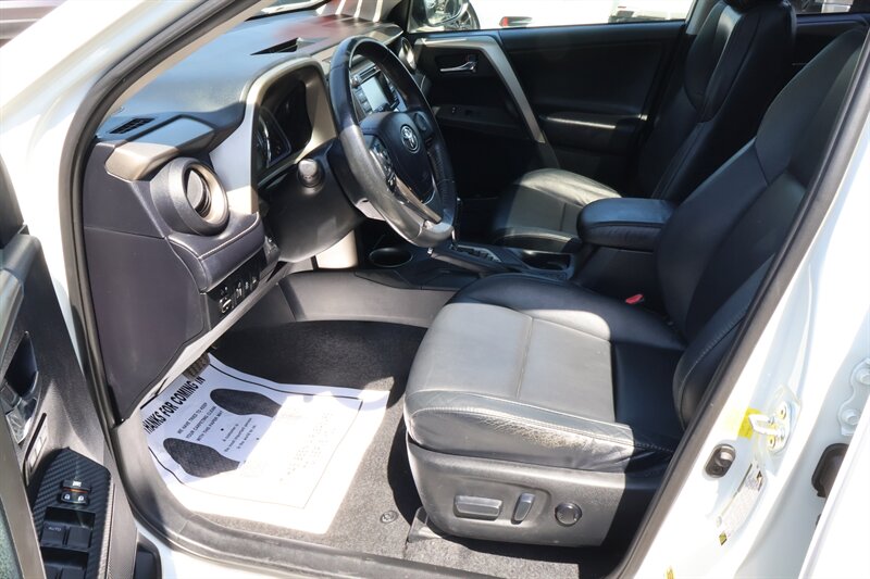 2014 Toyota RAV4 Limited - Photo 12 - Arleta, CA 91331