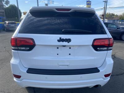 2018 Jeep Grand Cherokee Laredo   - Photo 2 - Arleta, CA 91331