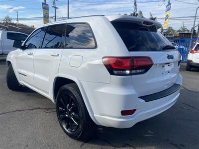 2018 Jeep Grand Cherokee Laredo   - Photo 3 - Arleta, CA 91331