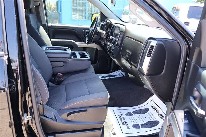 2019 Chevrolet Silverado 1500 LD LT - Photo 15 - Arleta, CA 91331