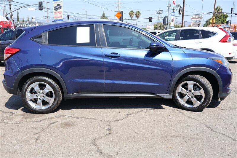 2017 Honda HR-V EX-L w/Navi - Photo 5 - Arleta, CA 91331