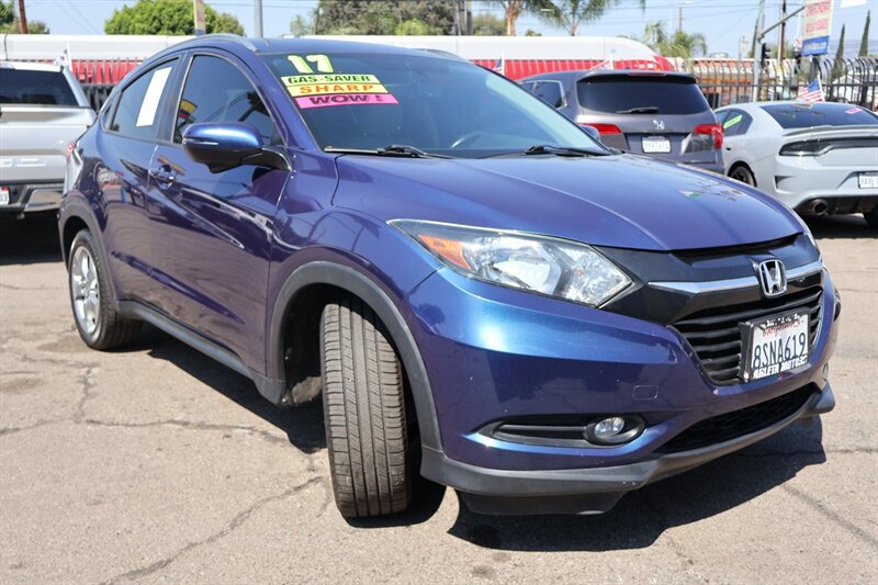 2017 Honda HR-V EX-L w/Navi - Photo 6 - Arleta, CA 91331