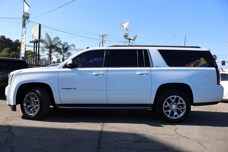 2015 GMC Yukon XL SLT - Photo 2 - Arleta, CA 91331