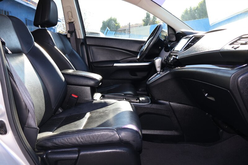 2015 Honda CR-V EX-L w/Navi - Photo 12 - Arleta, CA 91331