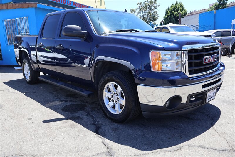 2011 GMC Sierra 1500 SLE - Photo 6 - Arleta, CA 91331