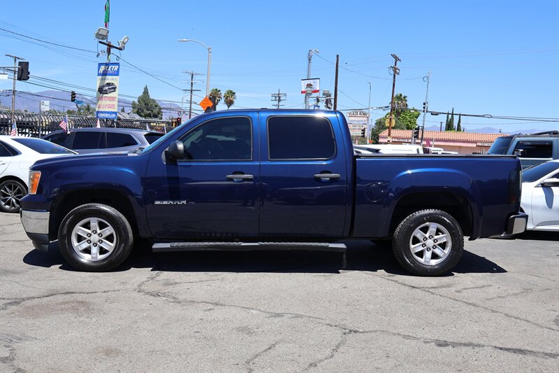 2011 GMC Sierra 1500 SLE - Photo 2 - Arleta, CA 91331