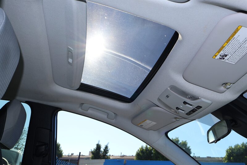 2016 Toyota Prius Four - Photo 14 - Arleta, CA 91331