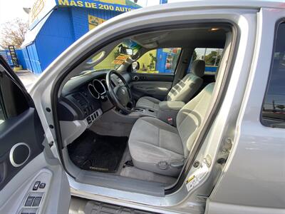 2005 Toyota Tacoma PreRunner V6   - Photo 7 - Arleta, CA 91331