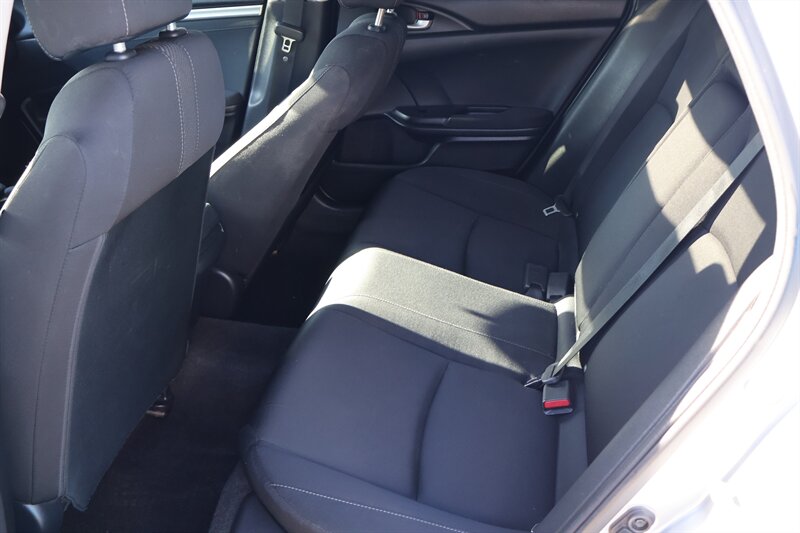 2017 Honda Civic EX-T - Photo 12 - Arleta, CA 91331