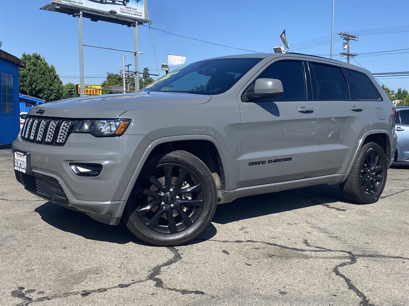 2020 Jeep Grand Cherokee Altitude - Photo 1 - Arleta, CA 91331