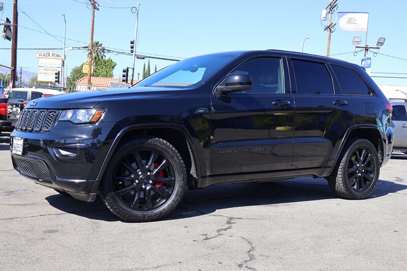 2018 Jeep Grand Cherokee Altitude   - Photo 1 - Arleta, CA 91331