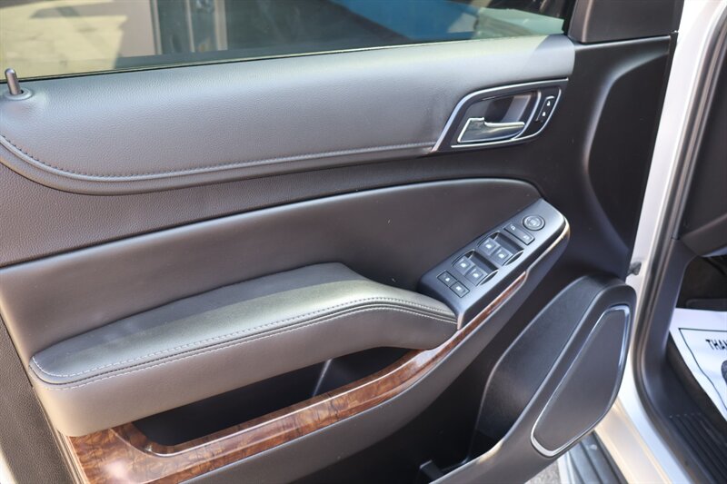 2017 Chevrolet Tahoe LS - Photo 8 - Arleta, CA 91331