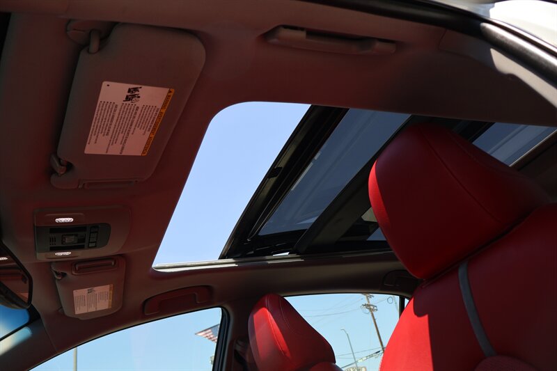 2018 Toyota Camry XSE - Photo 19 - Arleta, CA 91331