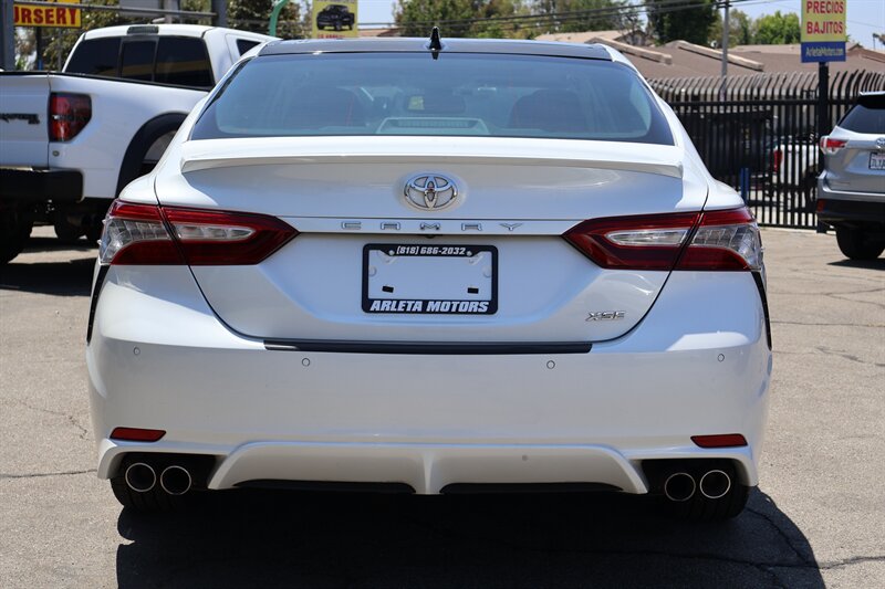 2018 Toyota Camry XSE - Photo 4 - Arleta, CA 91331